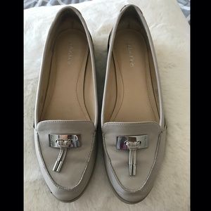 HP🎉 Calvin Klein Kaelinn Zebra Natural Loafers